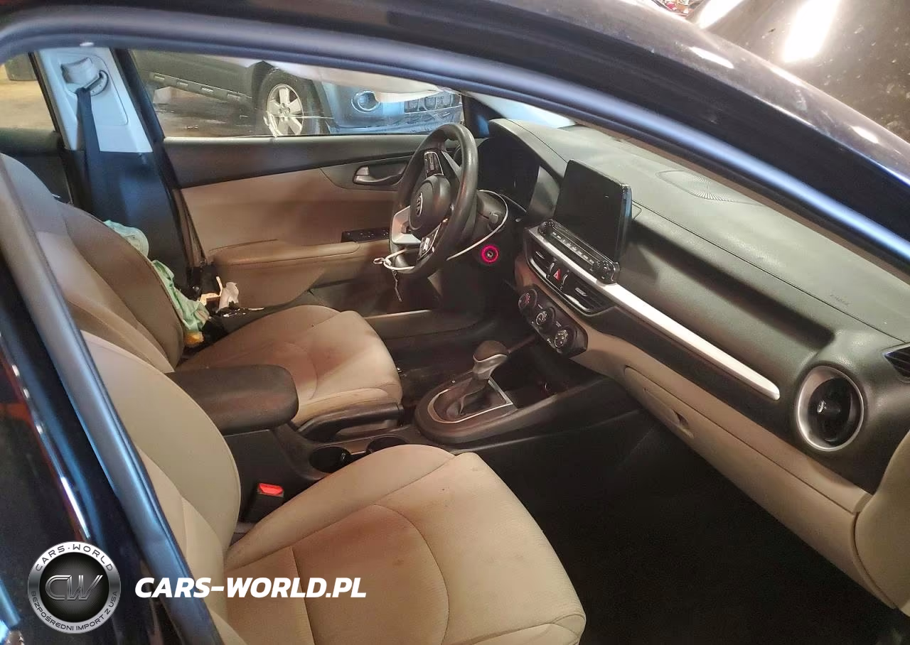 2021 Kia Forte Lxs VIN:3KPF24AD5ME264826 - 7