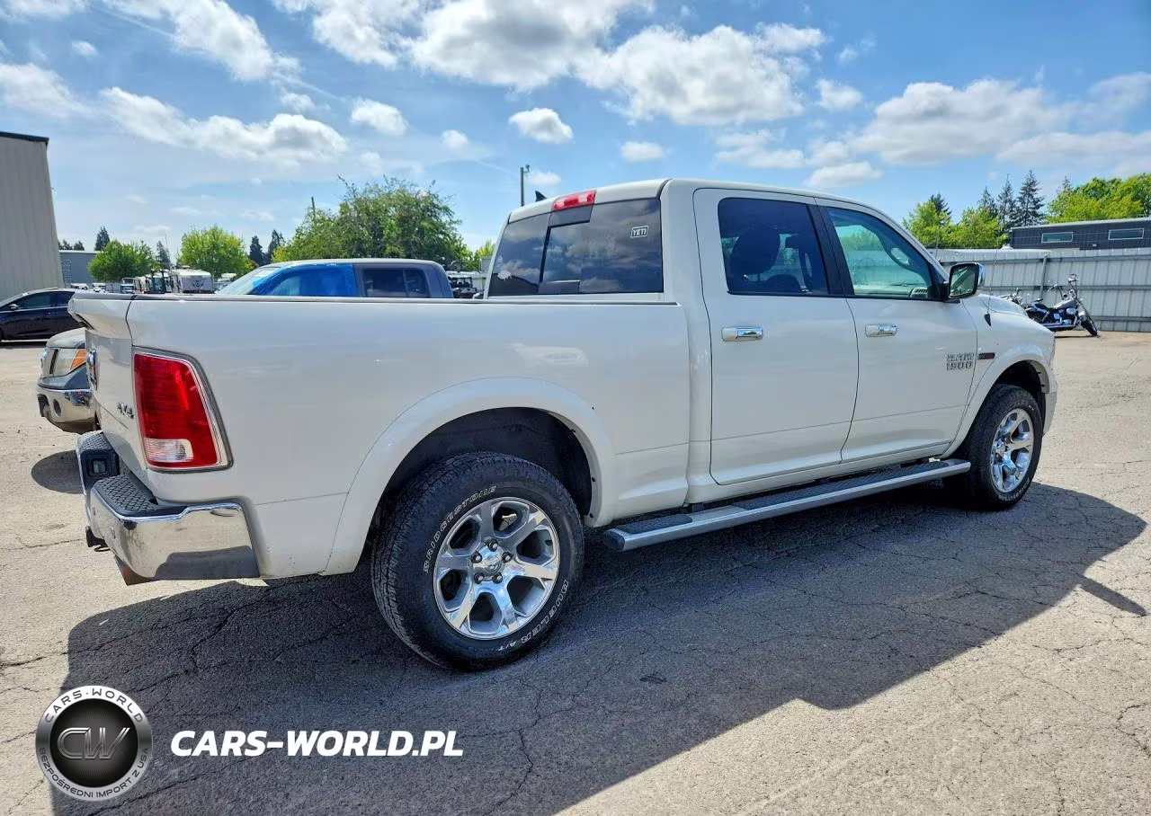 2017 Ram 1500 Laramie VIN:1C6RR7VM3HS522436 - 3