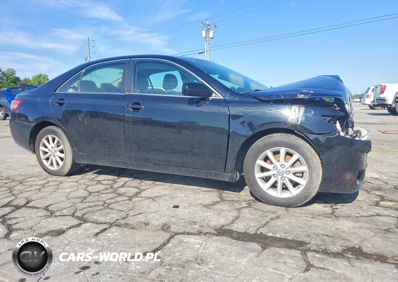 2010 Toyota Camry Xle VIN:4T1BF3EK7AU532659 - 4