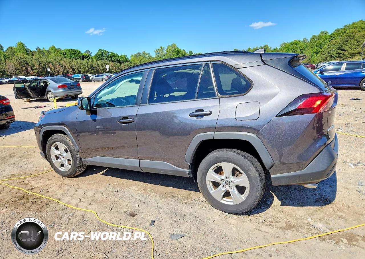 2021 Toyota Rav4 Xle VIN:2T3P1RFV2MC238146 - 2