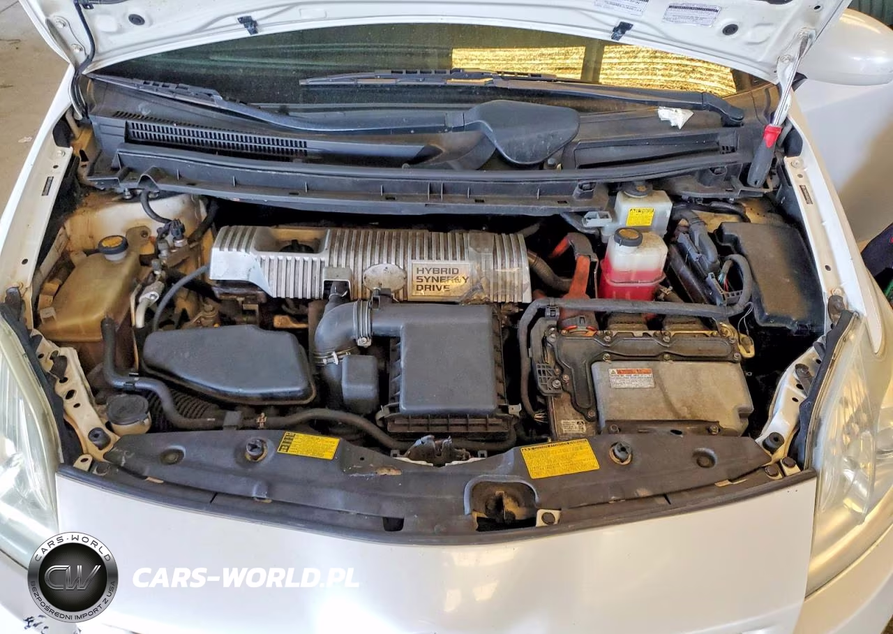 2011 Toyota Prius Two VIN:JTDKN3DU6B5323578 - 11
