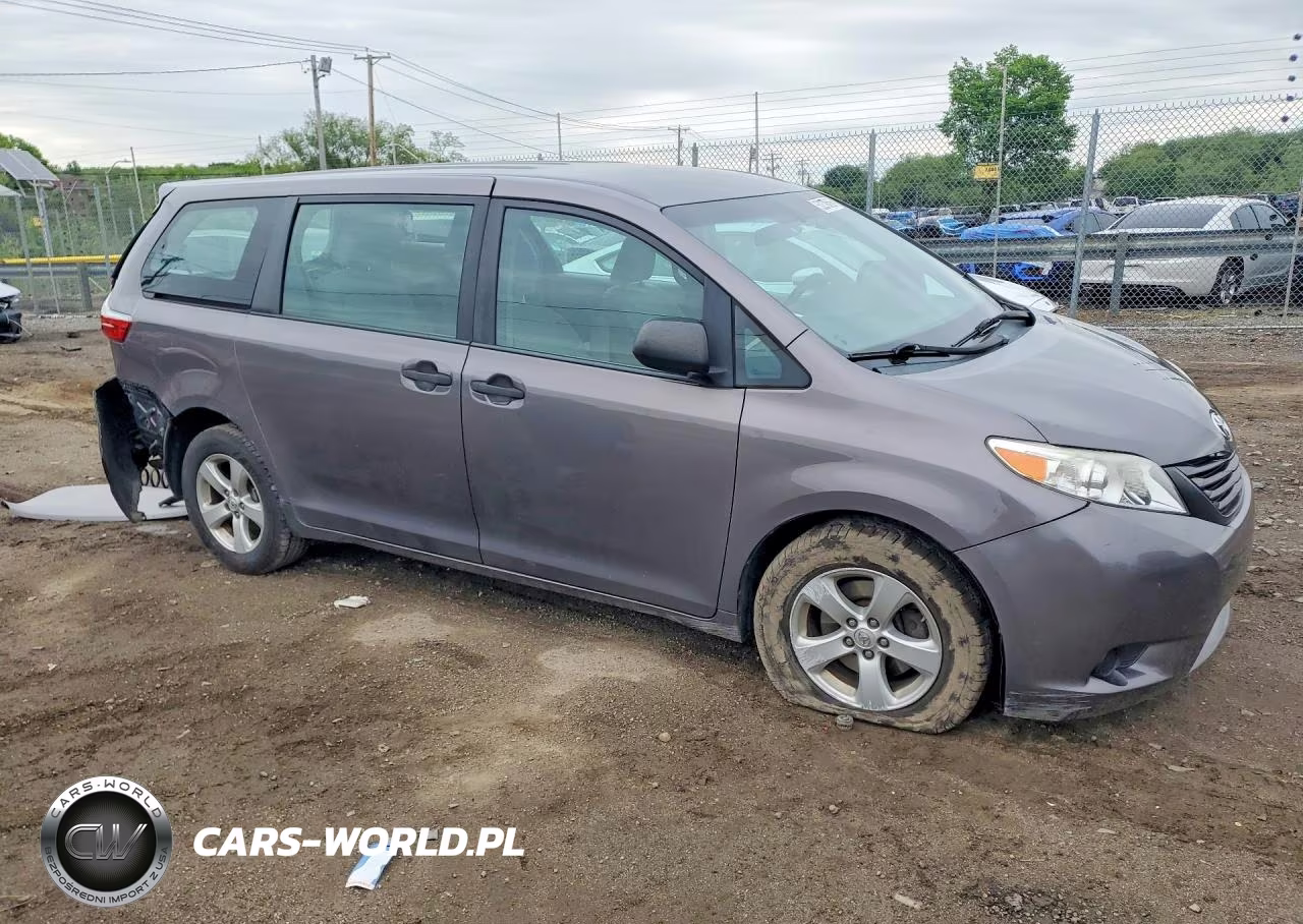 2015 Toyota Sienna L 7-Passenger VIN:5TDZK3DC8FS652846 - 4