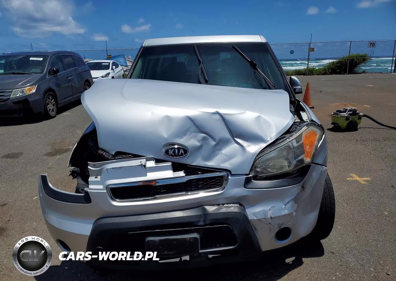 2011 Kia Soul + VIN:KNDJT2A20B7715622 - 5