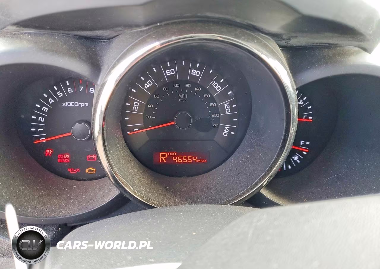 2011 Kia Soul + VIN:KNDJT2A20B7715622 - 9