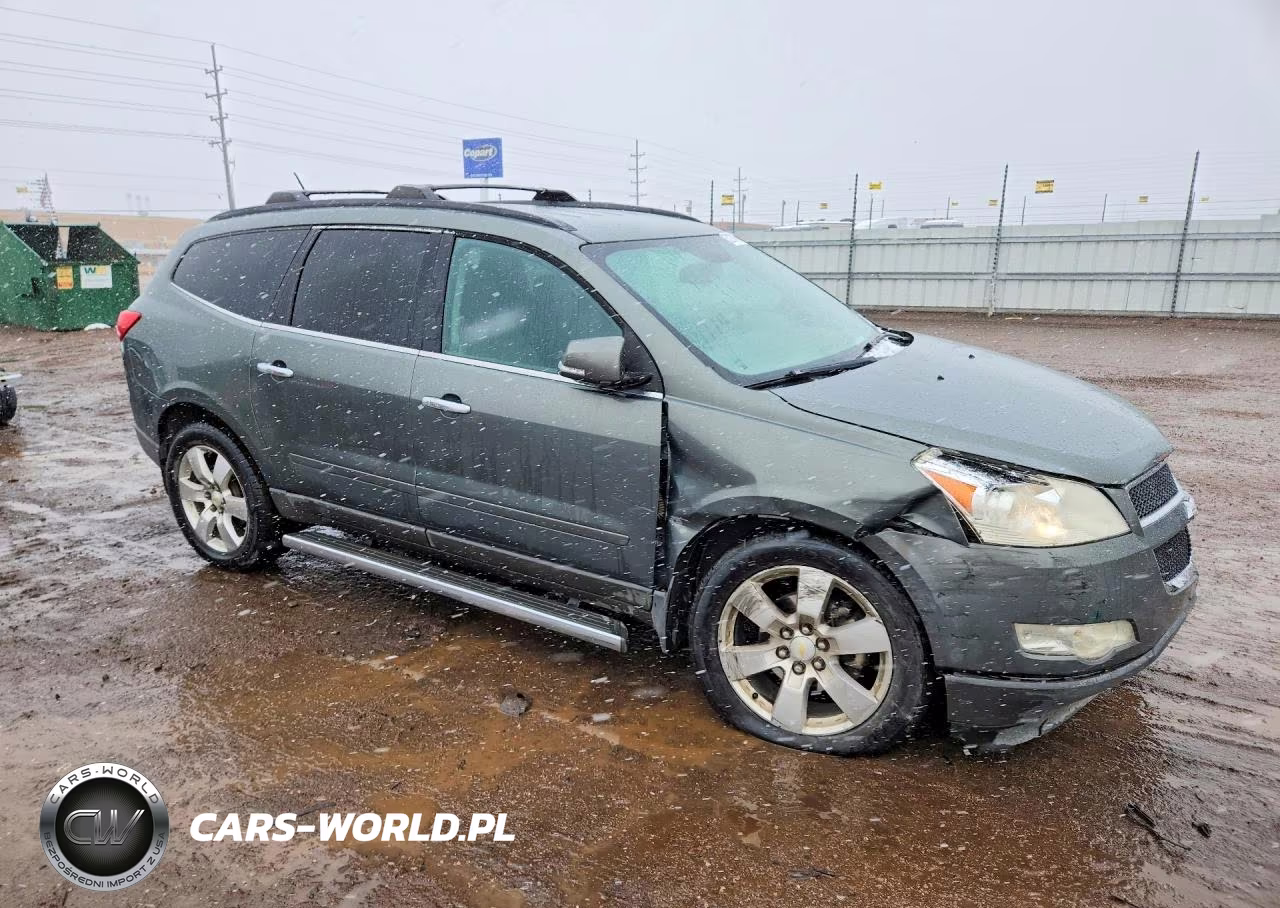 2010 Chevrolet Traverse Lt VIN:1GNLRFED6AJ266093 - 4
