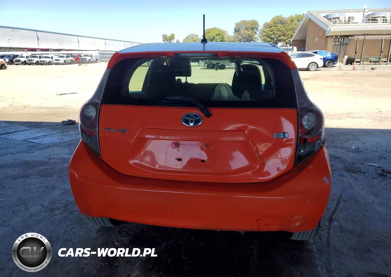 2013 Toyota Prius C Two VIN:JTDKDTB36D1034739 - 6