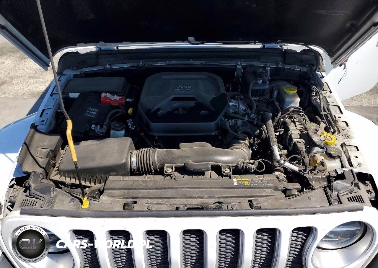 2020 Jeep Wrangler Unlimited Sahara VIN:1C4HJXEN7LW245635 - 11