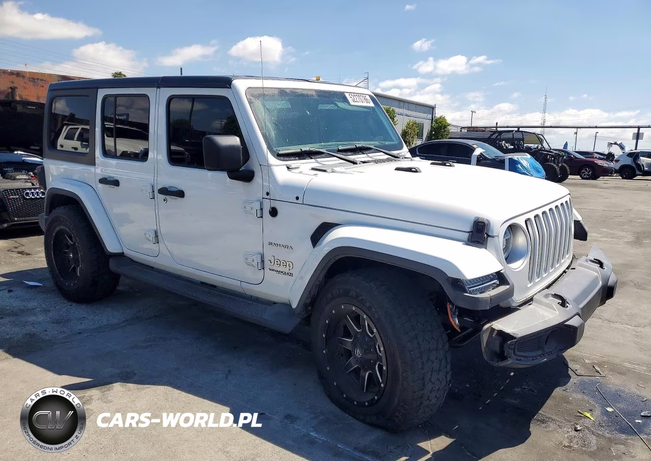 2020 Jeep Wrangler Unlimited Sahara VIN:1C4HJXEN7LW245635 - 4