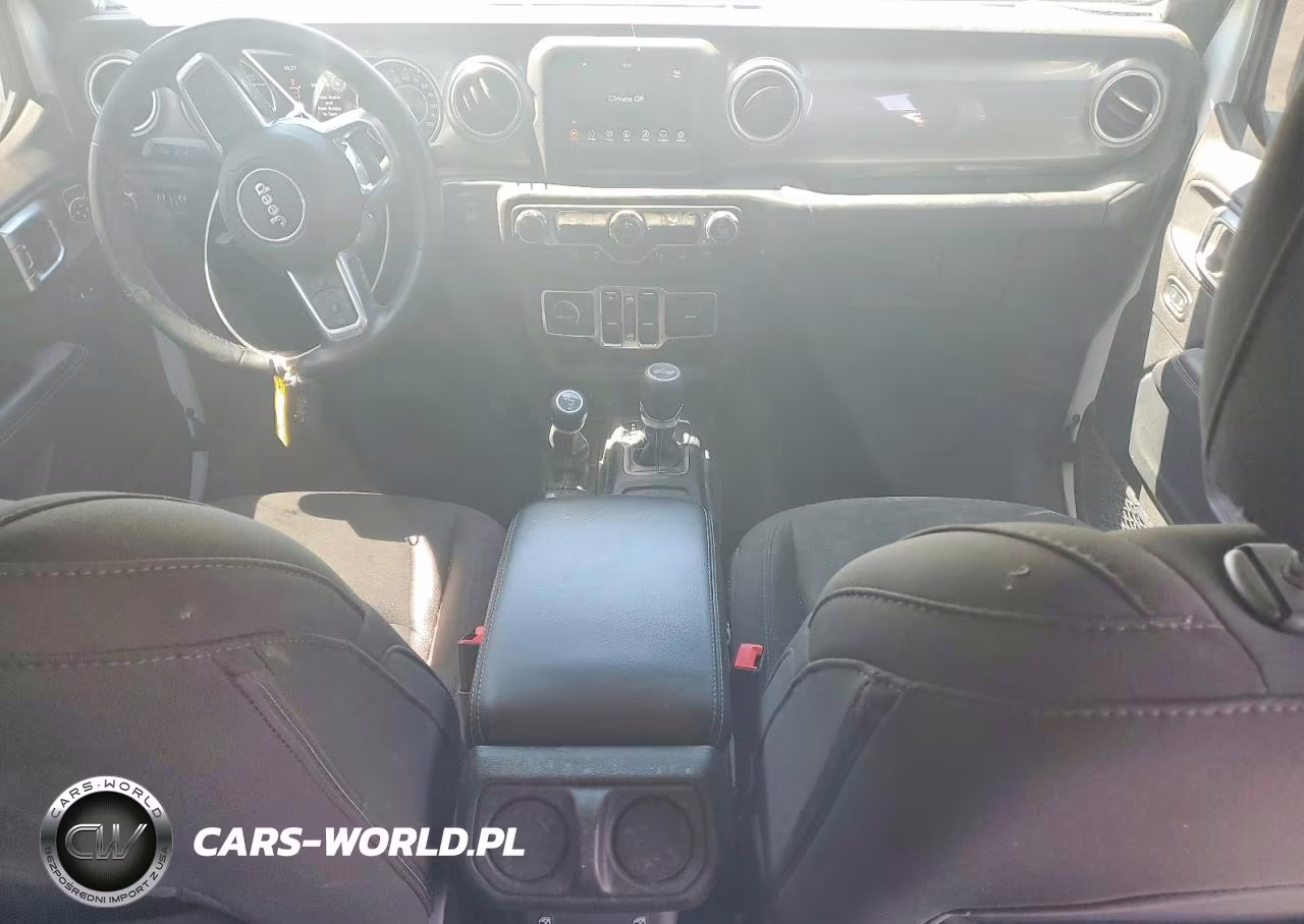 2020 Jeep Wrangler Unlimited Sahara VIN:1C4HJXEN7LW245635 - 8