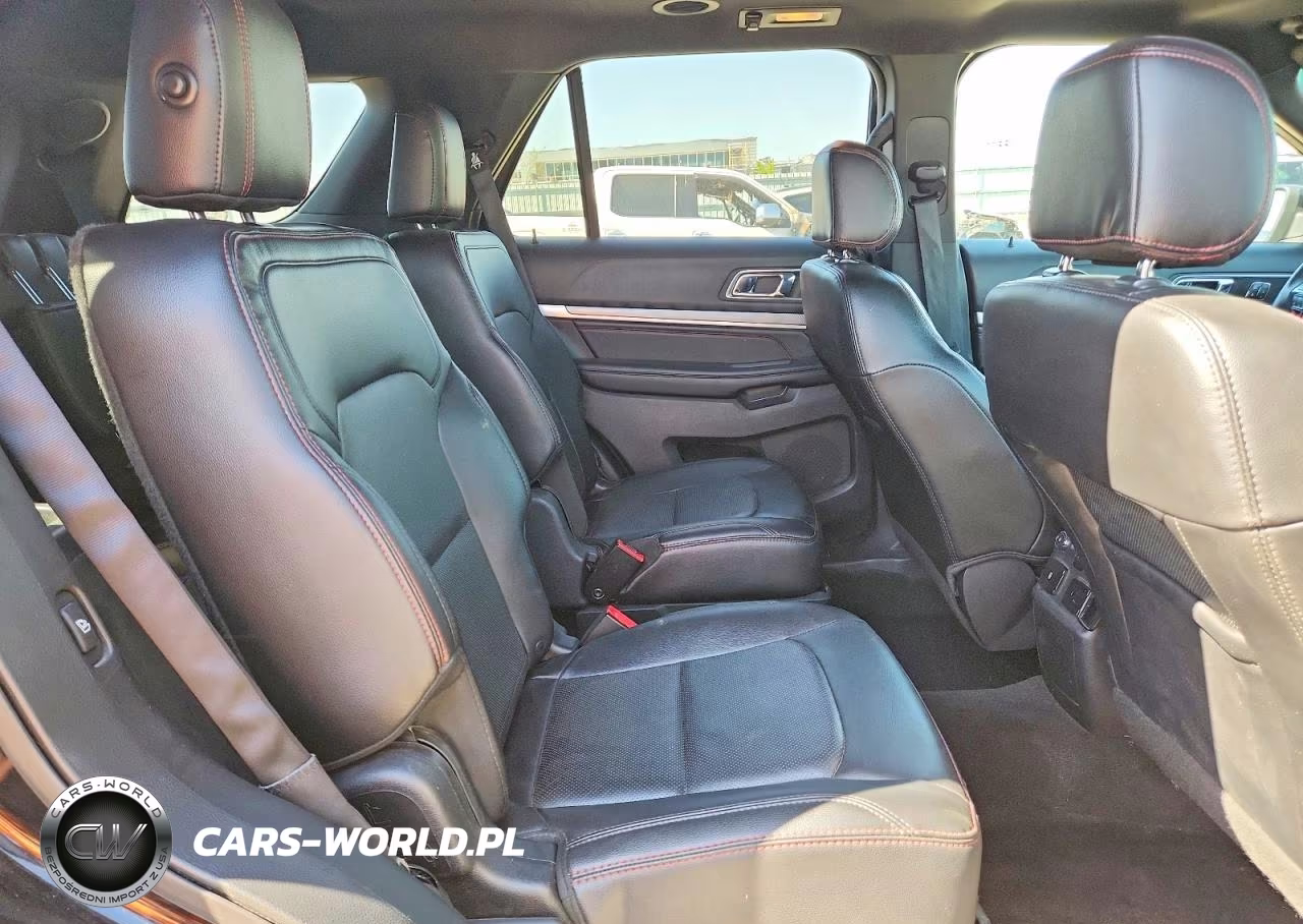 2017 Ford Explorer Sport VIN:1FM5K8GT8HGB88618 - 11