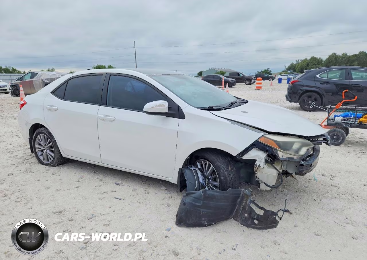 2014 Toyota Corolla Le Plus VIN:5YFBURHE4EP083043 - 4