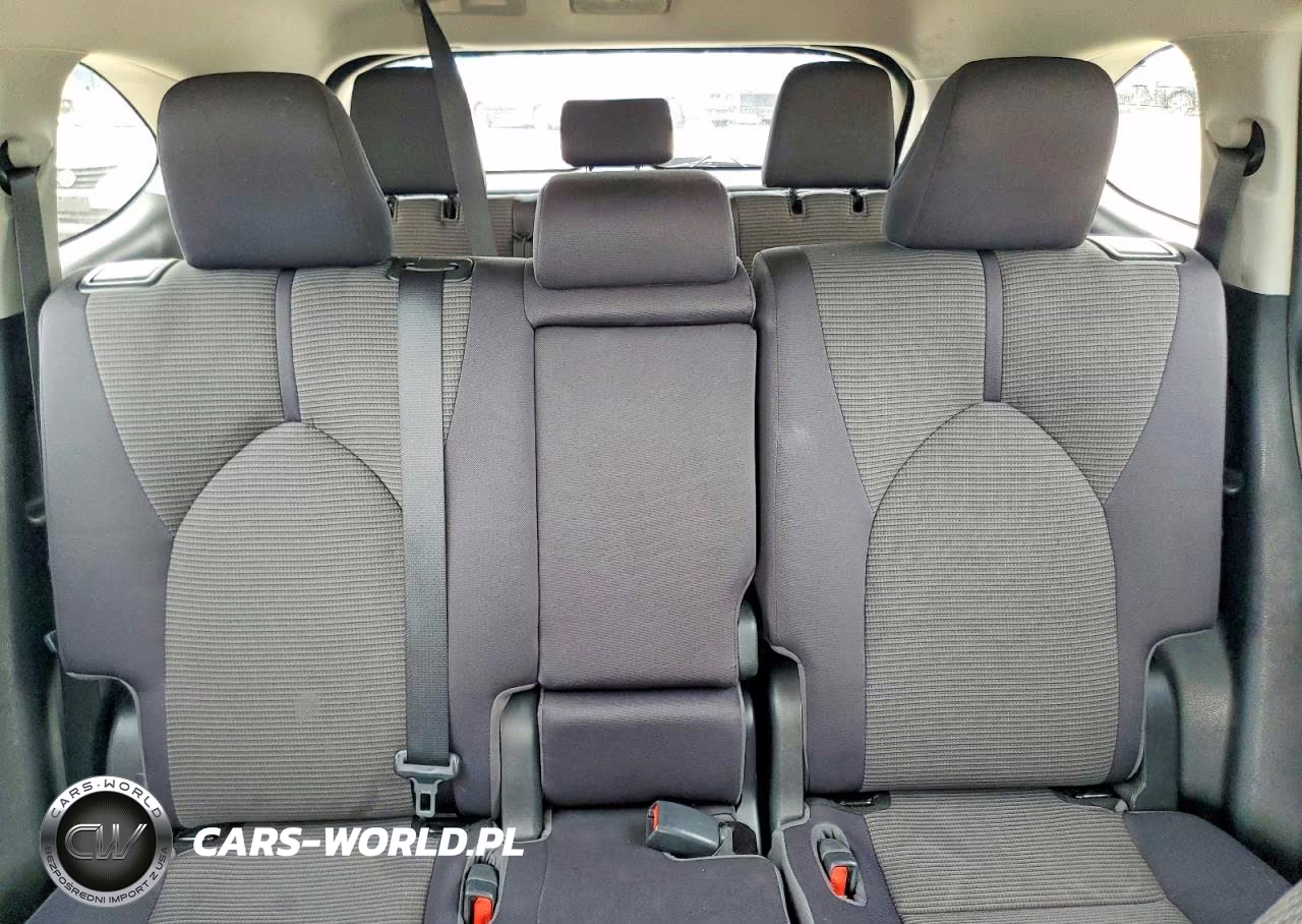 2022 Toyota Highlander L VIN:5TDCZRAH4NS142299 - 10