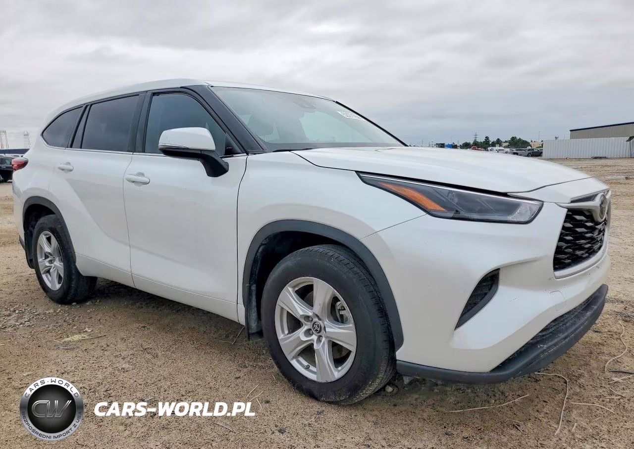 2022 Toyota Highlander L VIN:5TDCZRAH4NS142299 - 4
