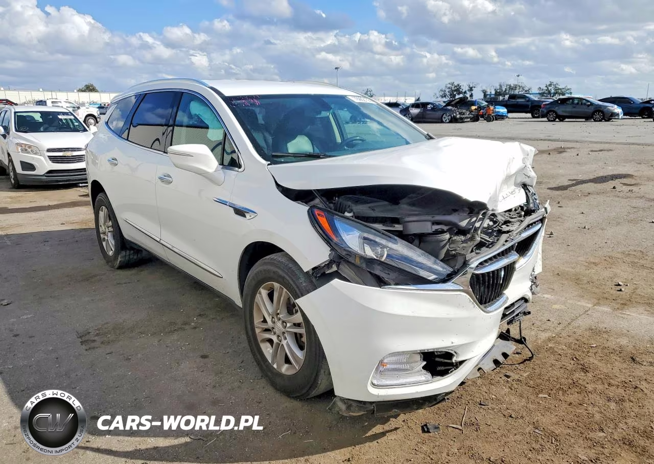 2018 Buick Enclave Essence VIN:5GAERBKW2JJ216017 - 4