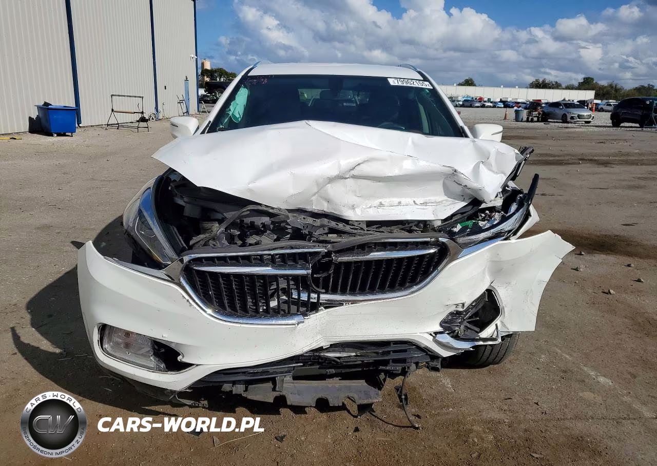 2018 Buick Enclave Essence VIN:5GAERBKW2JJ216017 - 5