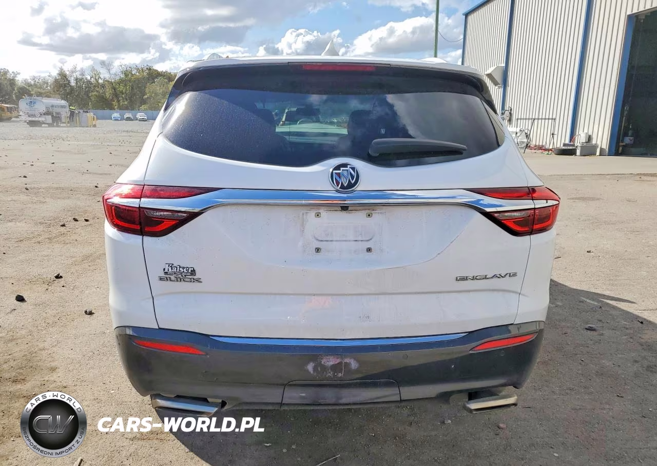 2018 Buick Enclave Essence VIN:5GAERBKW2JJ216017 - 6