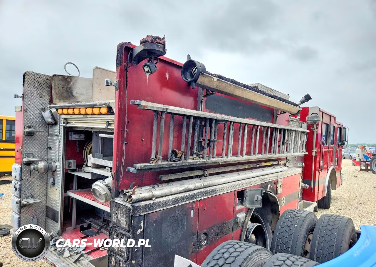 2002 Kovatch Fire Truck VIN:1K9AF428X2N058496 - 4