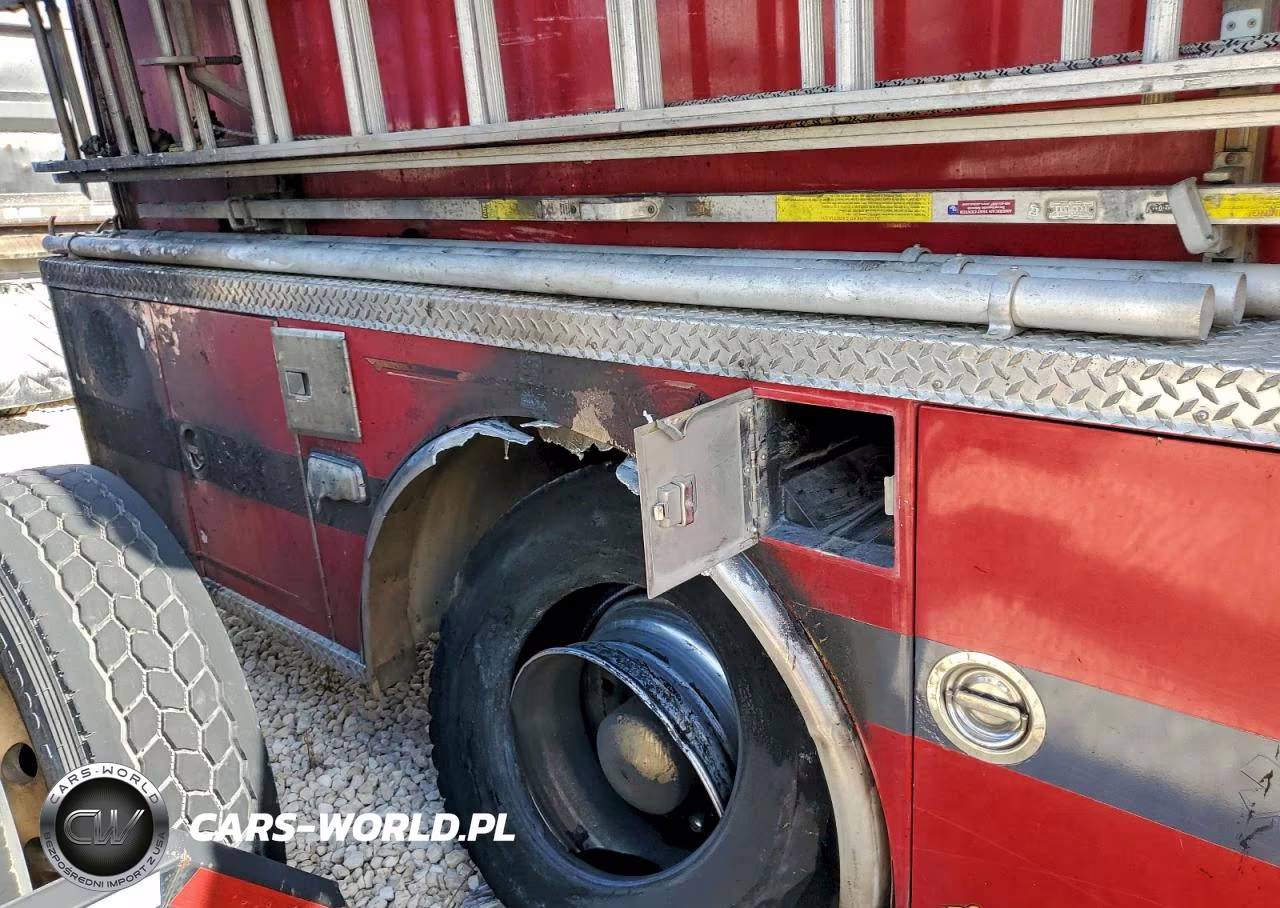 2002 Kovatch Fire Truck VIN:1K9AF428X2N058496 - 9