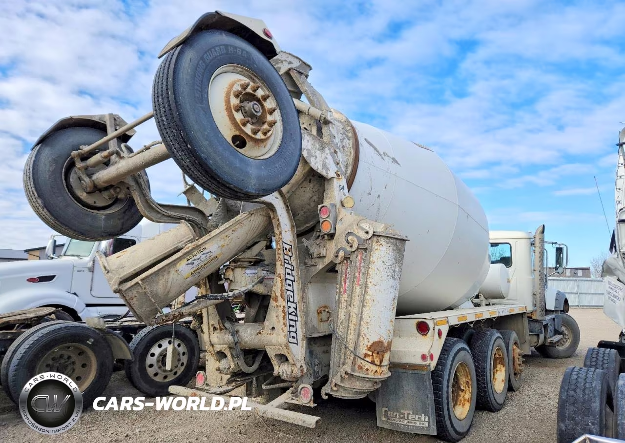 2017 Mack Granite Ready Mix Truck VIN:1M2AX04C2HM032596 - 4
