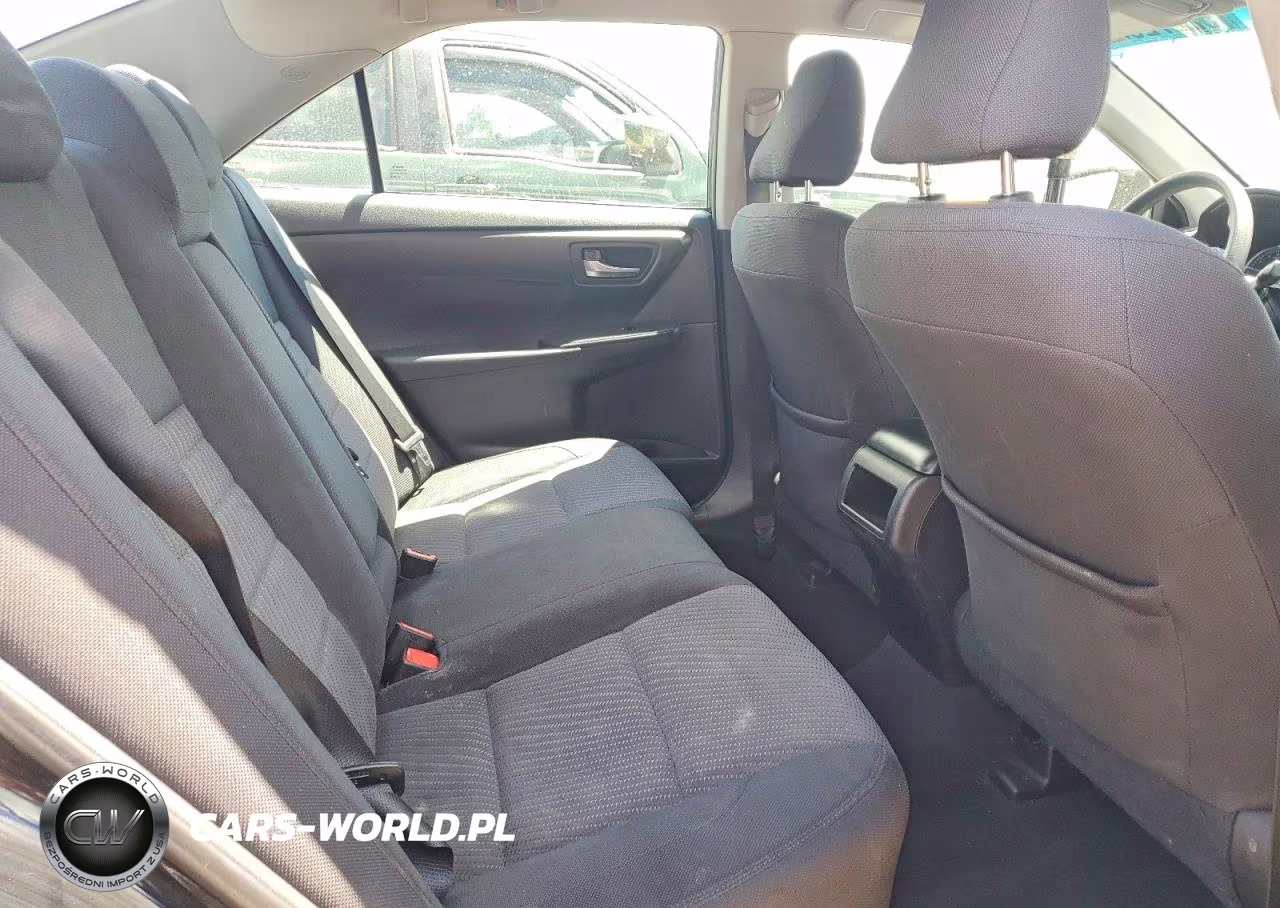 2016 Toyota Camry Le VIN:4T1BF1FK0GU204995 - 10