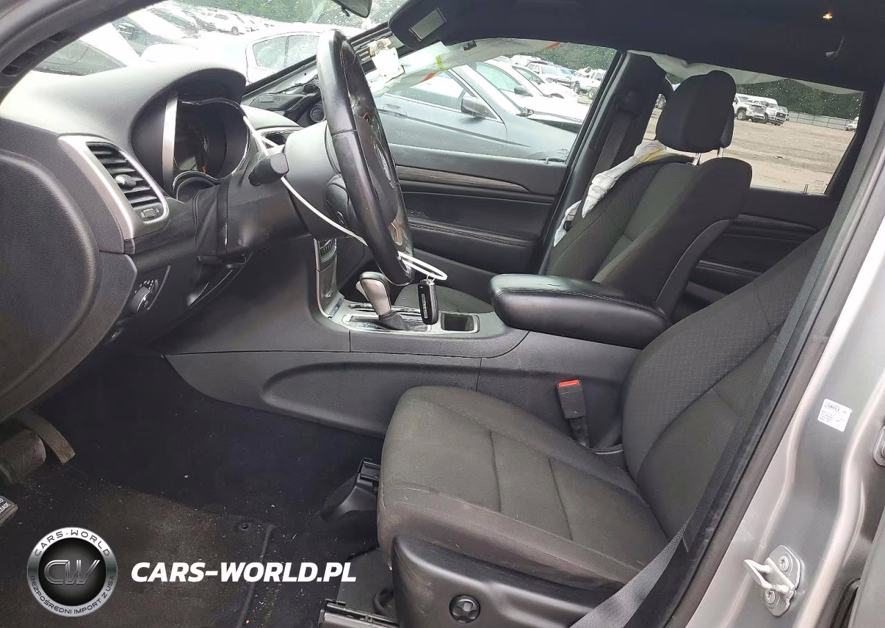 2019 Jeep Grand Cherokee Laredo VIN:1C4RJEAG9KC802805 - 7