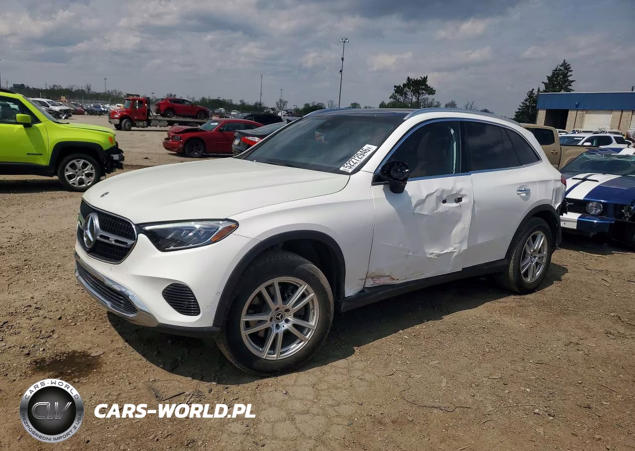 2025 Mercedes-Benz Glc 300 4Matic Suv – zdjęcie 1 z 13