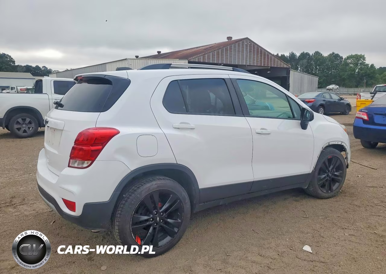 2020 Chevrolet Trax 1Lt VIN:3GNCJLSB1LL300381 - 3