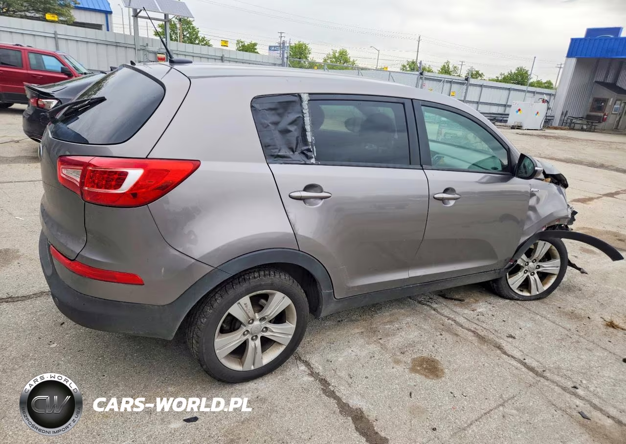 2013 Kia Sportage Lx VIN:KNDPBCA24D7386736 - 3
