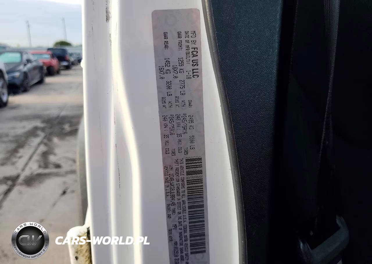 2018 Jeep Wrangler Unlimited Sport VIN:1C4BJWKG8JL864149 - 12
