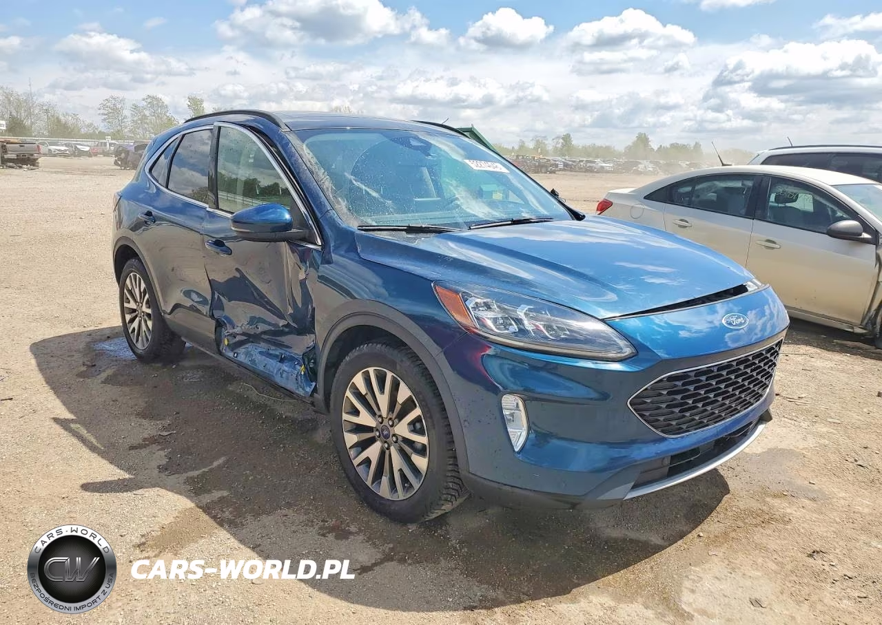 2020 Ford Escape Titanium VIN:1FMCU9DZXLUB91403 - 4