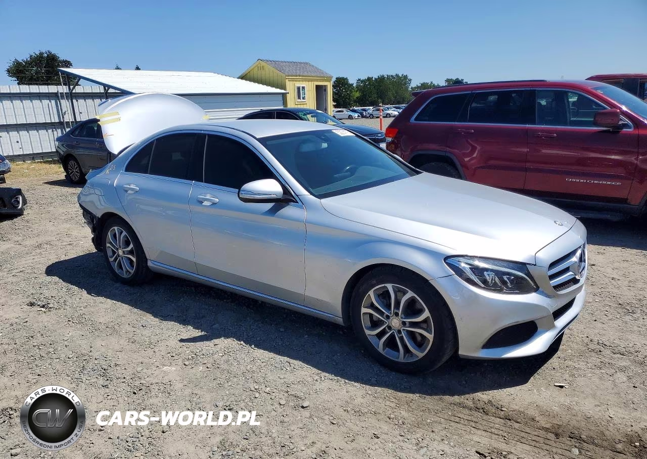 2015 Mercedes-Benz C 300 VIN:55SWF4JB4FU093047 - 4