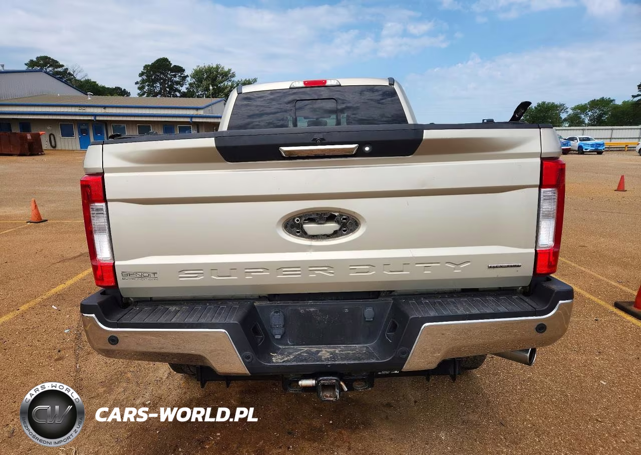 2017 Ford F250 Super Duty VIN:1FT7W2B61HEE20570 - 6