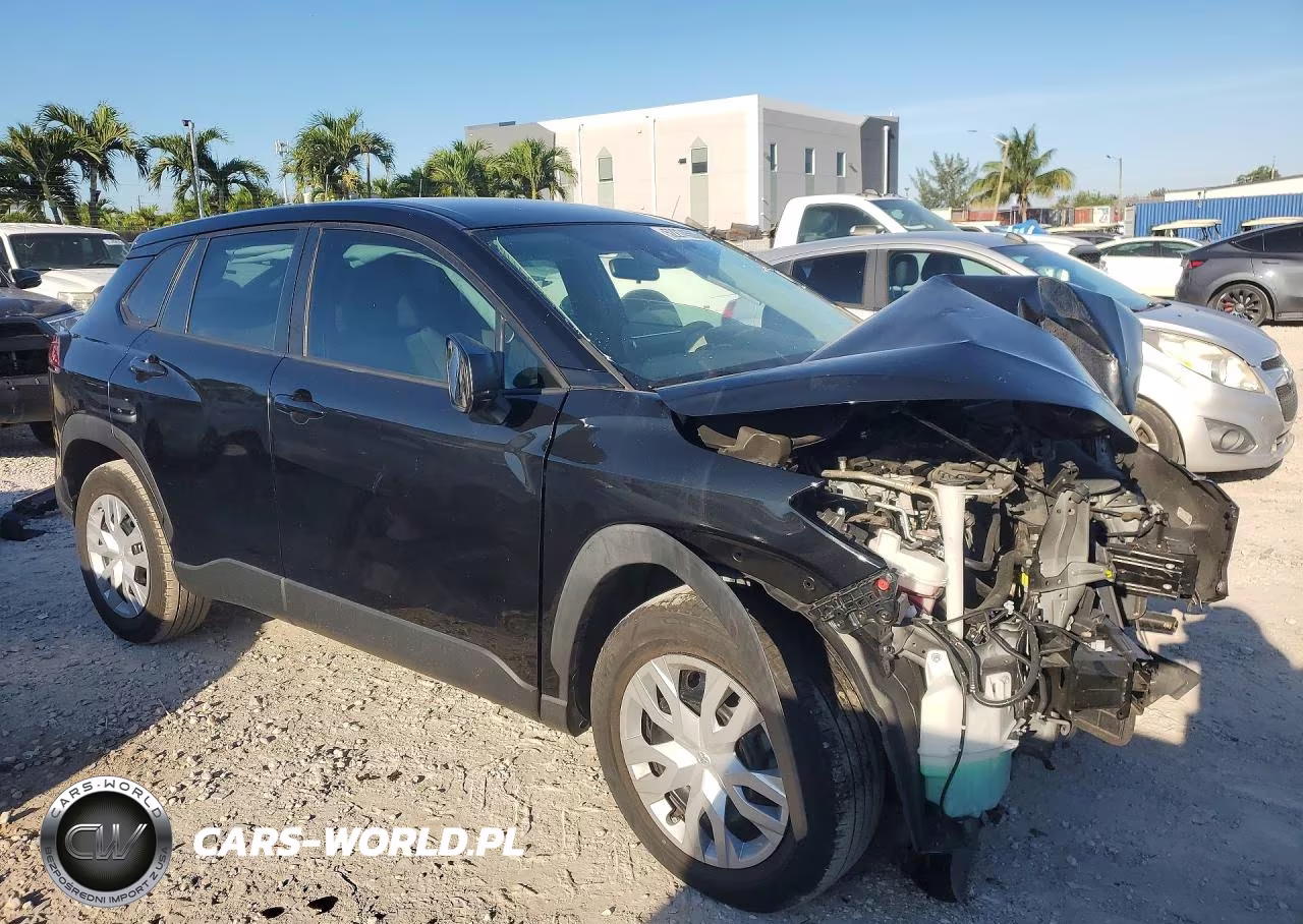 2022 Toyota Corolla Cross L VIN:7MUAAAAGXNV009687 - 4