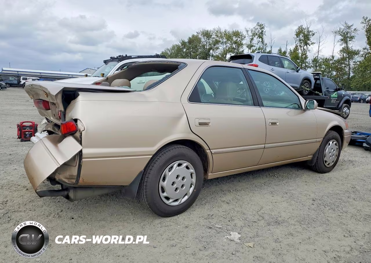 1997 Toyota Camry Le VIN:JT2BG22K9V0037207 - 3