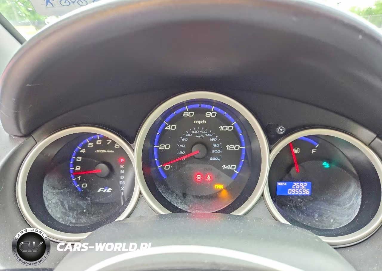 2008 Honda Fit VIN:JHMGD38478S045124 - 9