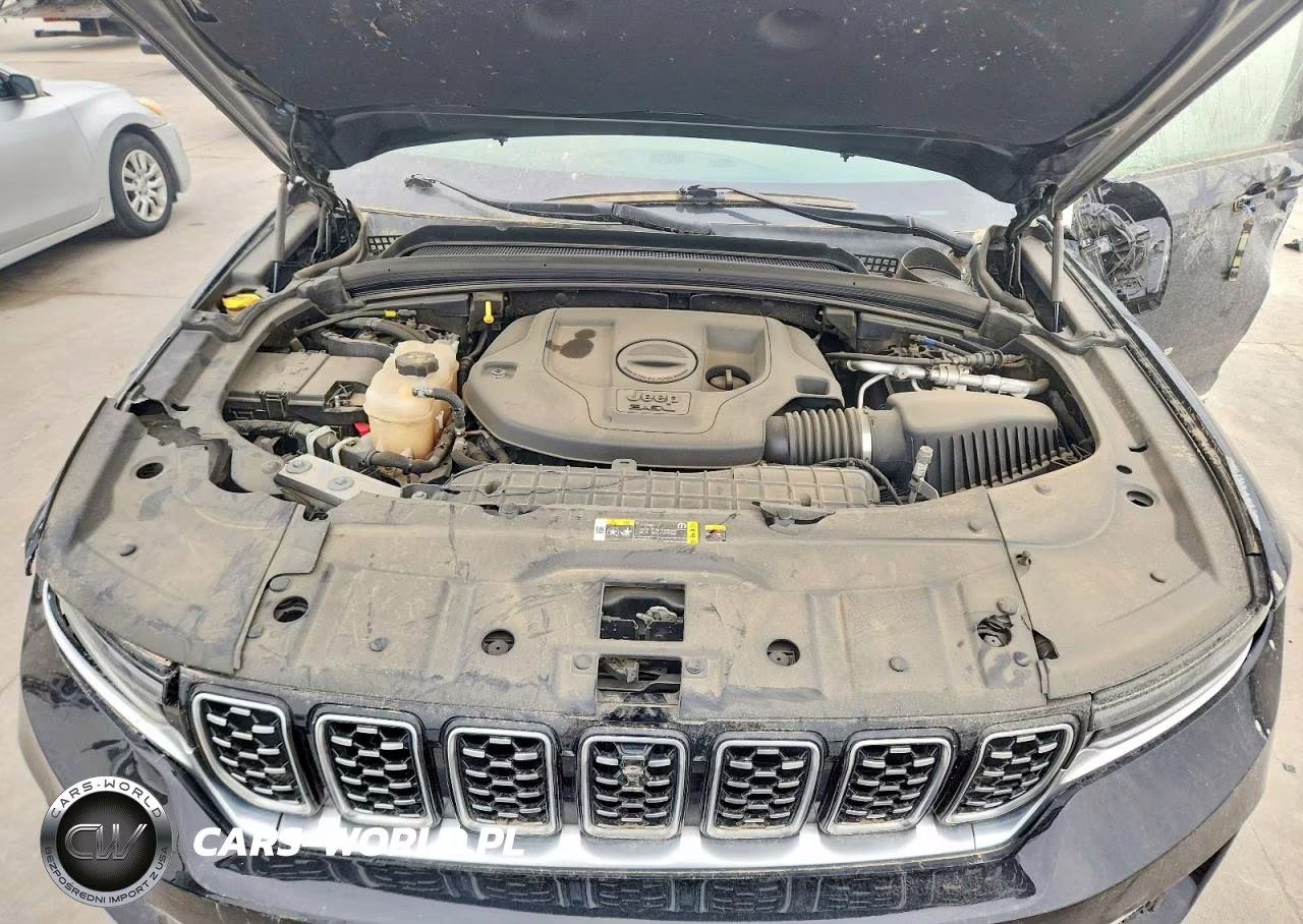 2022 Jeep Grand Cherokee Summit VIN:1C4RJHEG3N8572181 - 12