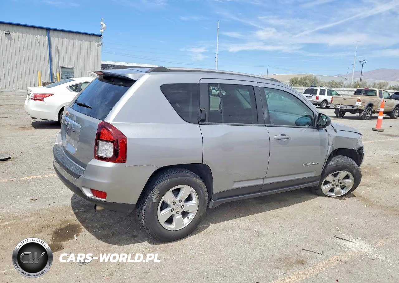2014 Jeep Compass Sport VIN:1C4NJCBA8ED882917 - 3