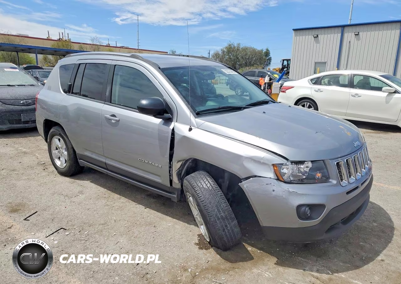 2014 Jeep Compass Sport VIN:1C4NJCBA8ED882917 - 4