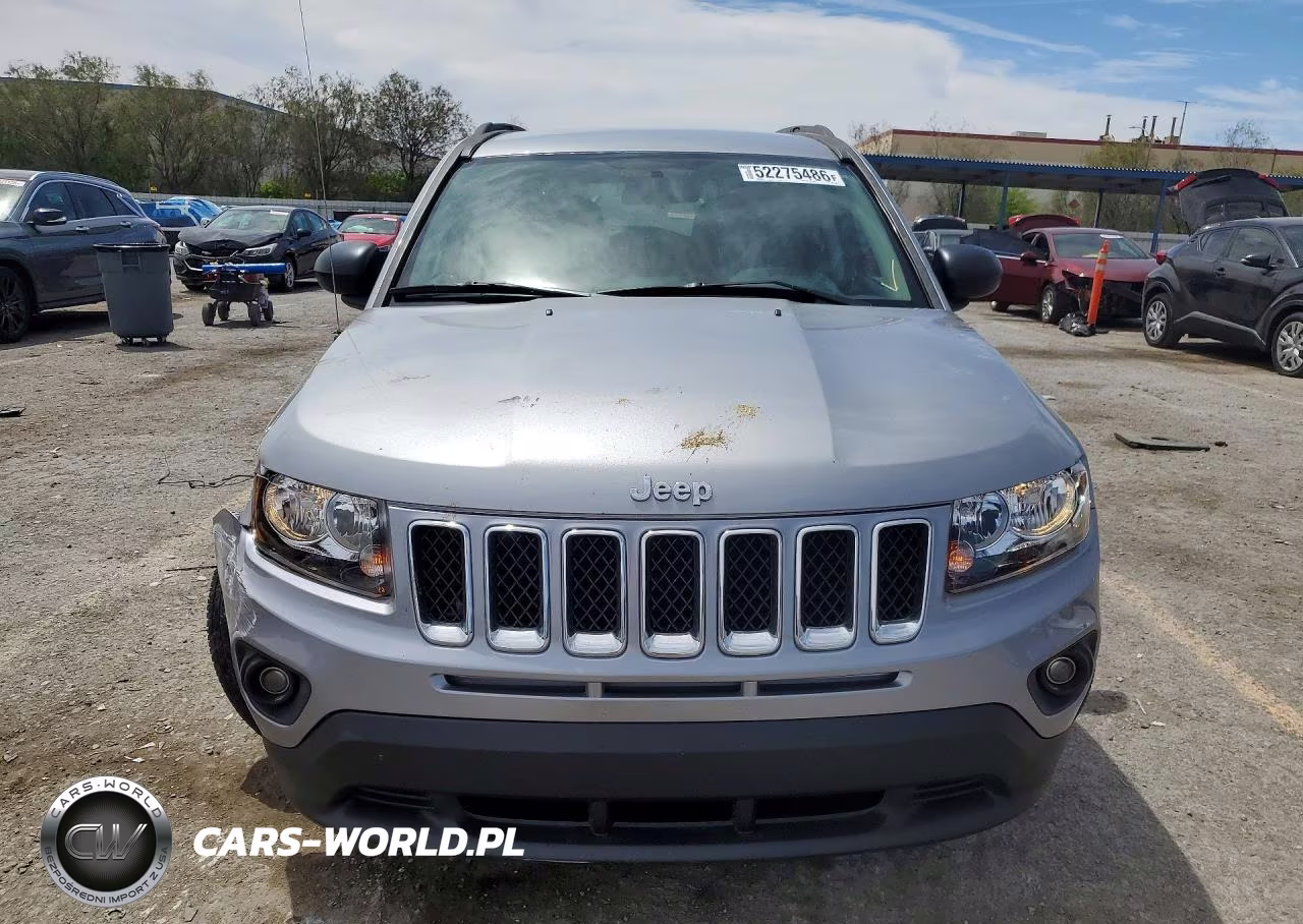 2014 Jeep Compass Sport VIN:1C4NJCBA8ED882917 - 5
