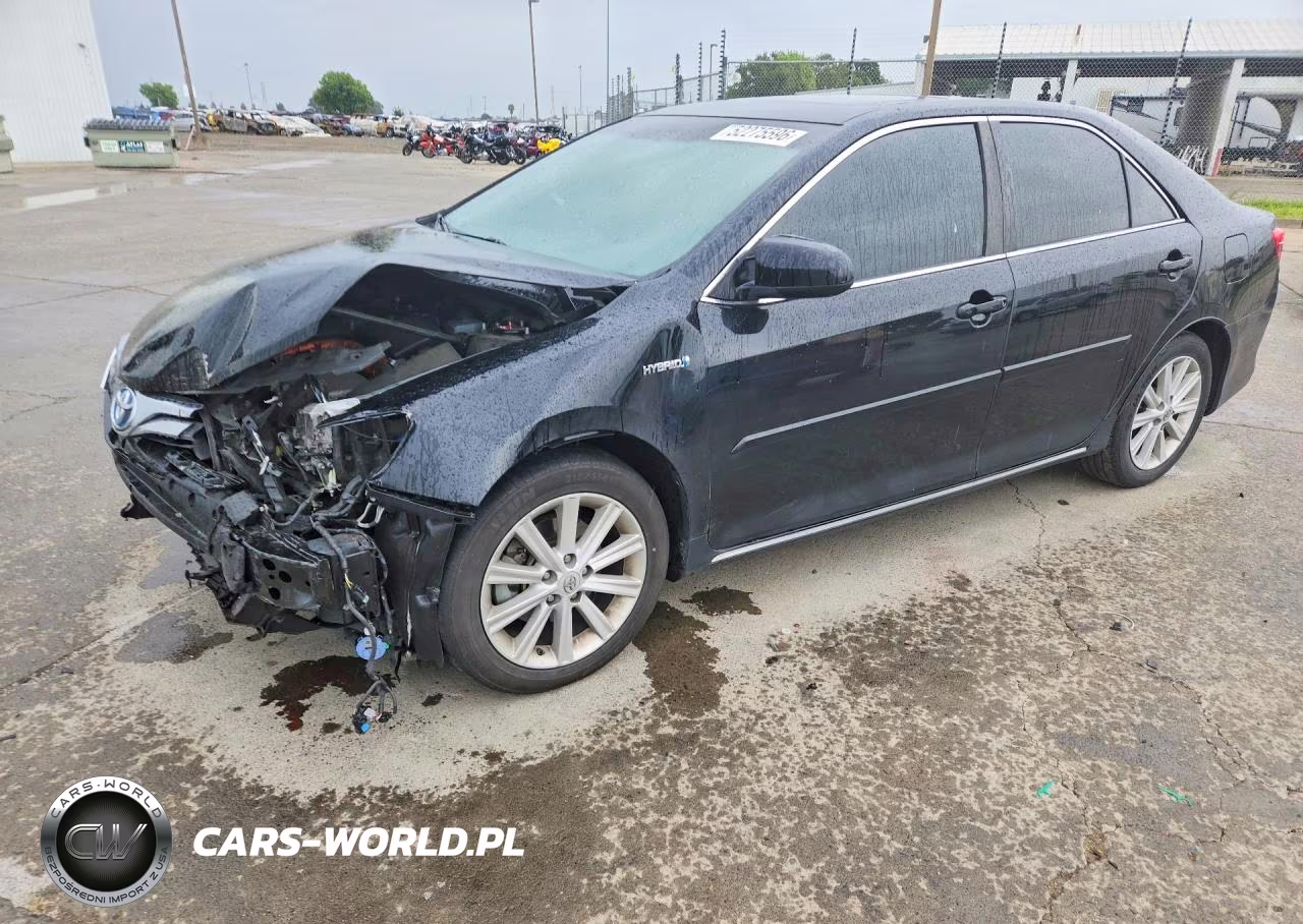 2014 Toyota Camry Hybrid Xle