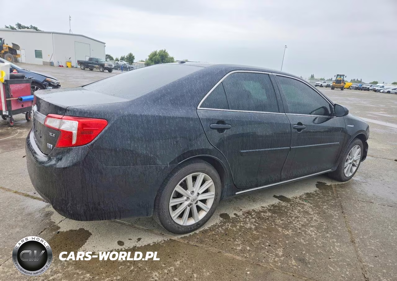 2014 Toyota Camry Hybrid Xle VIN:4T1BD1FK2EU114735 - 3