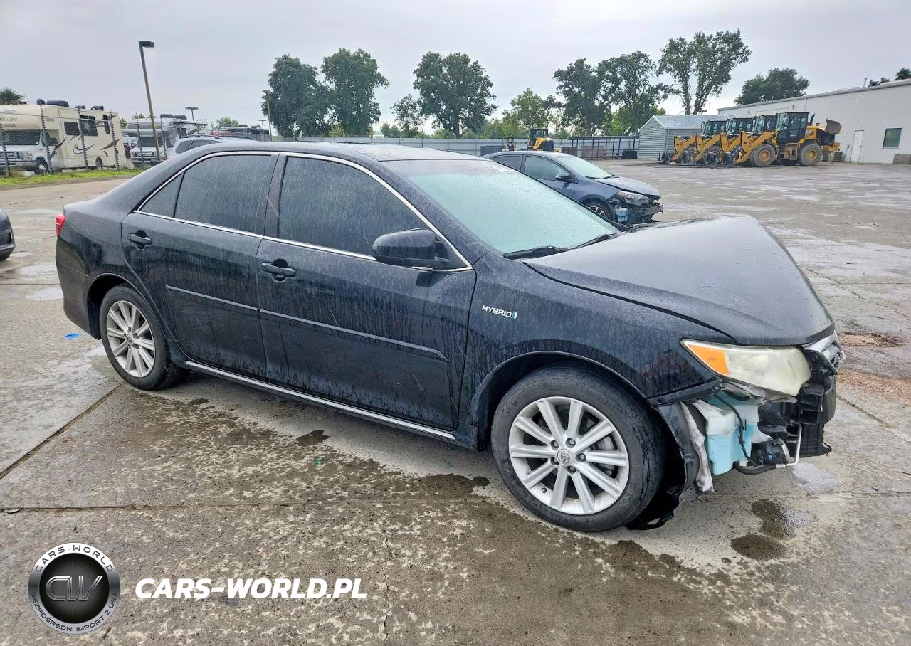 2014 Toyota Camry Hybrid Xle VIN:4T1BD1FK2EU114735 - 4
