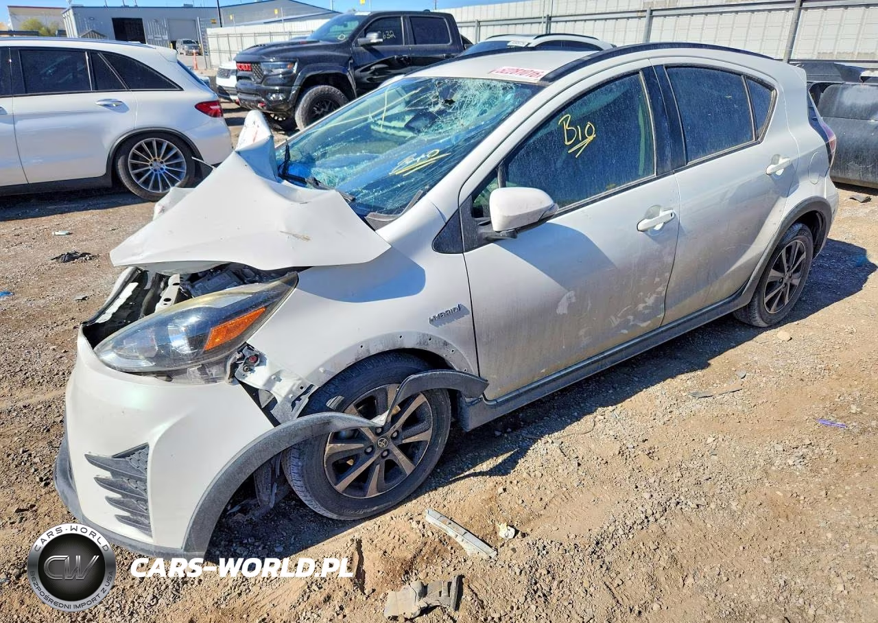 2018 Toyota Prius C Two – zdjęcie 1 z 14