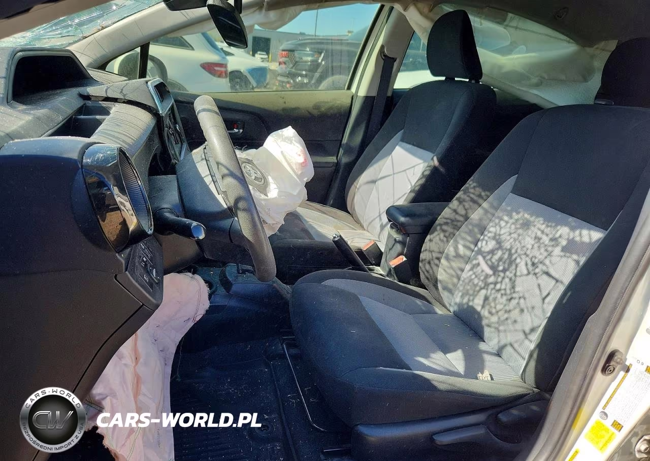 2018 Toyota Prius C Two VIN:JTDKDTB35J1606718 - 7