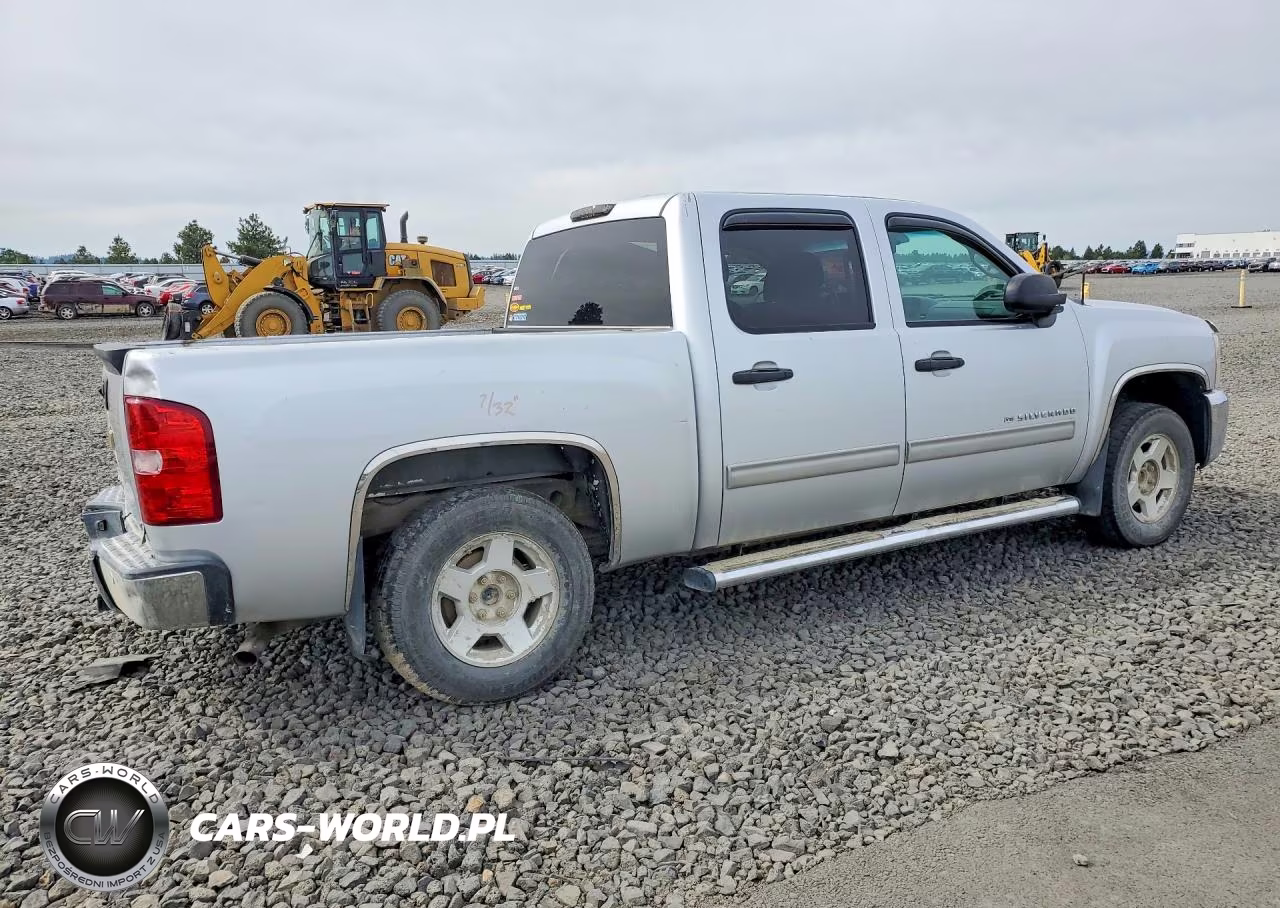 2013 Chevrolet Silverado C1500 Lt VIN:3GCPCSE72DG153388 - 3