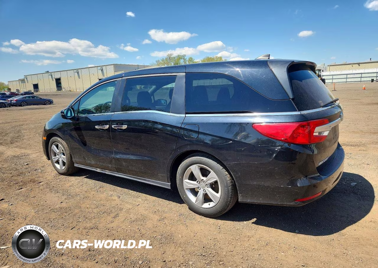 2018 Honda Odyssey Exl VIN:5FNRL6H7XJB050121 - 2