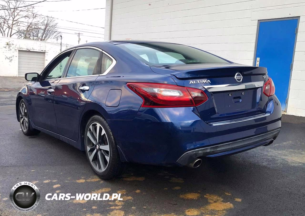 2018 Nissan Altima 2.5 VIN:1N4AL3AP1JC123580 - 3