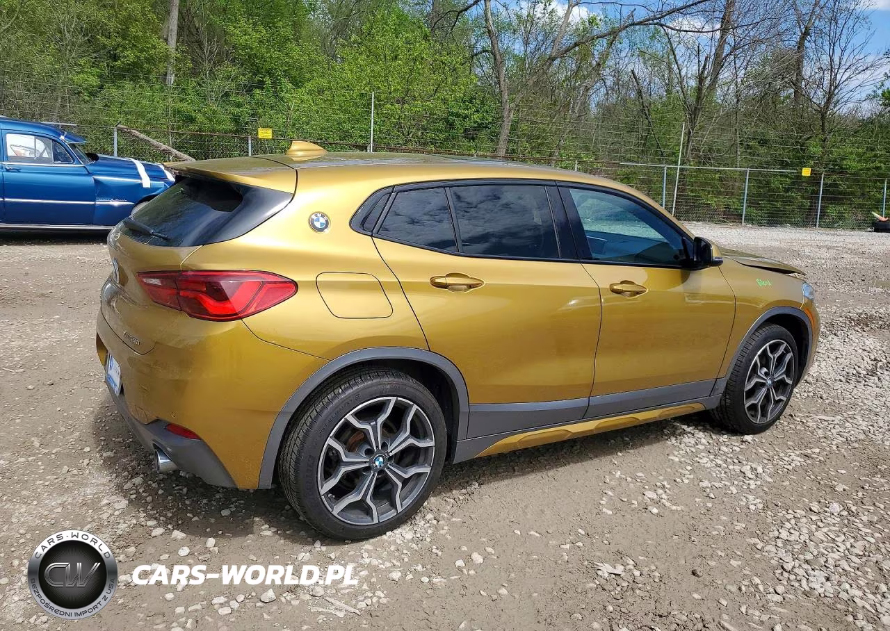 2018 BMW X2 xDrive28I VIN:WBXYJ5C32JEB19553 - 3