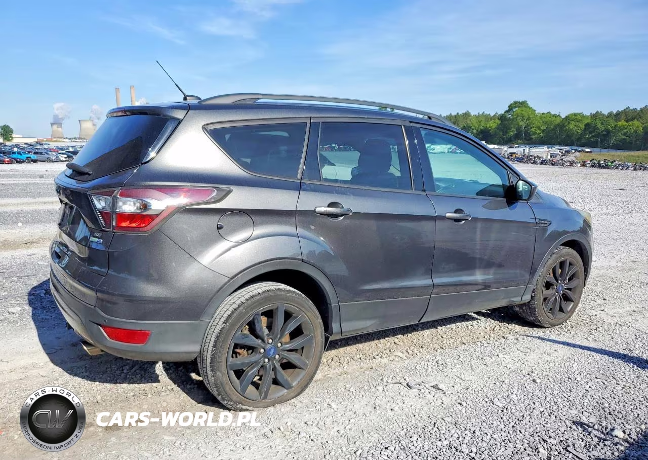 2017 Ford Escape Se VIN:1FMCU9GDXHUA31514 - 3