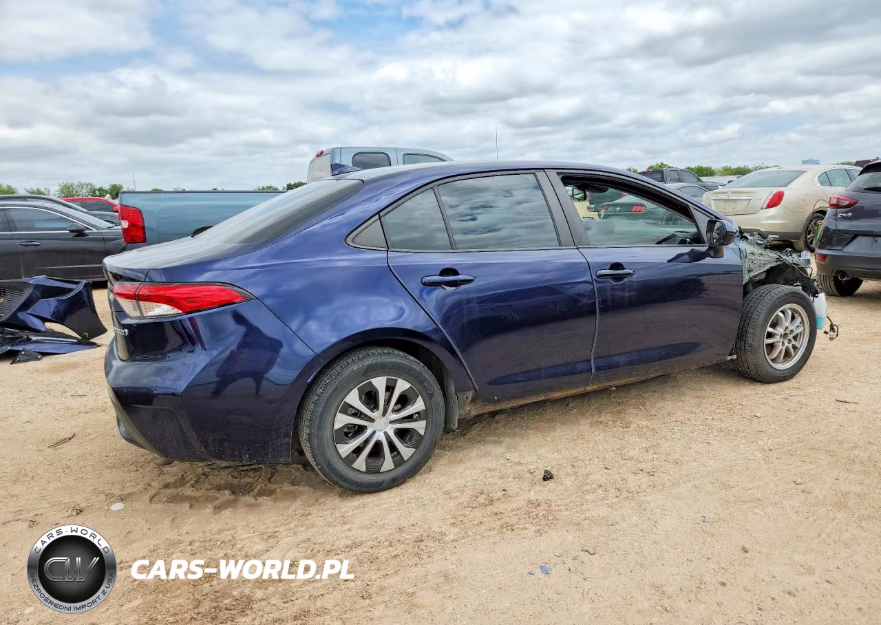 2022 Toyota Corolla Le VIN:JTDEAMDE9NJ040269 - 3